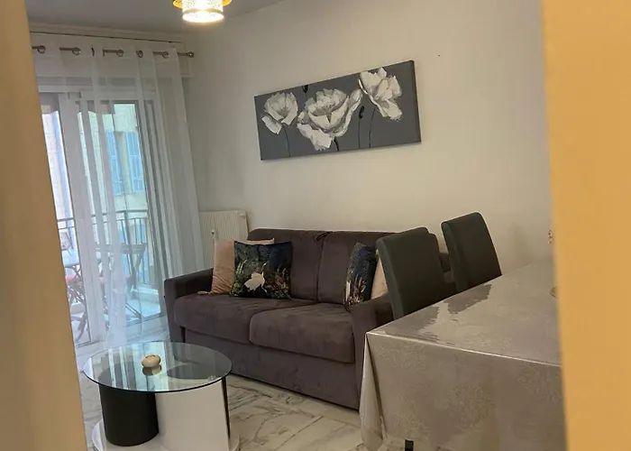 Superbe 3 Pieces Pres Du Port De Daire